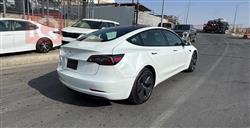 تسلا موديل 3